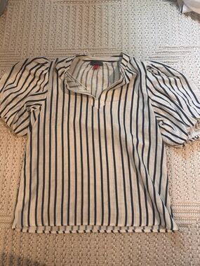 Vince Camuto Navy and Cream Vertical-Stripe Puff-Sleeve Top